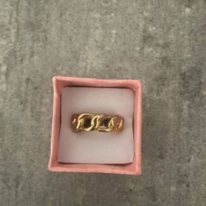 Guld ring  - Fin ring från Olympia, helt ny!!