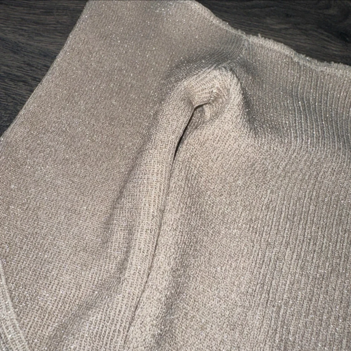 Glittrig offshoulder topp från Coast - 4