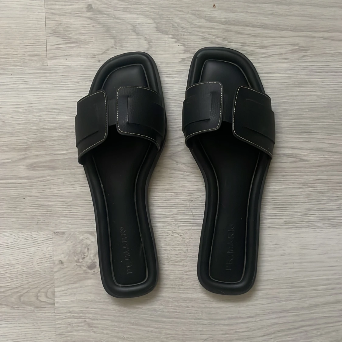 Svarta sandaler från Primark