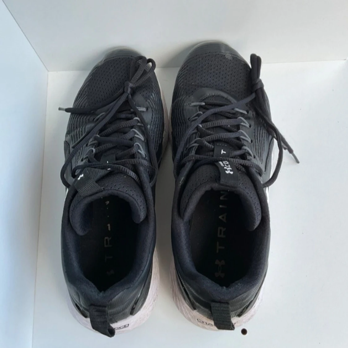 Svarta träningsskor från Under Armour - 2