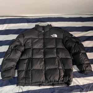 The North Face puffer XL - The North Face puffer i storlek XL i mycket bra skick
