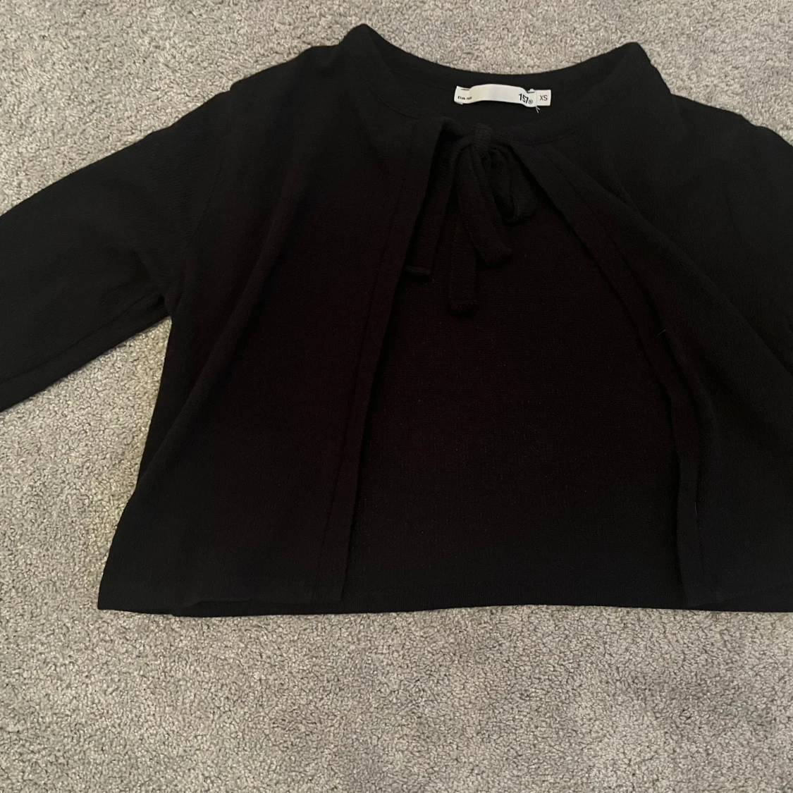 Svart kofta med knyt XS