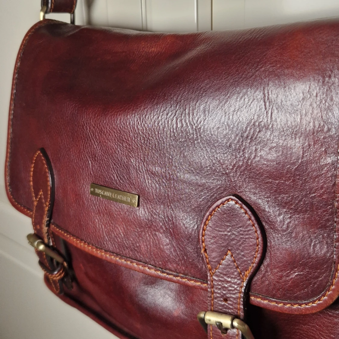 Brun axelväska i skinn  - 4
