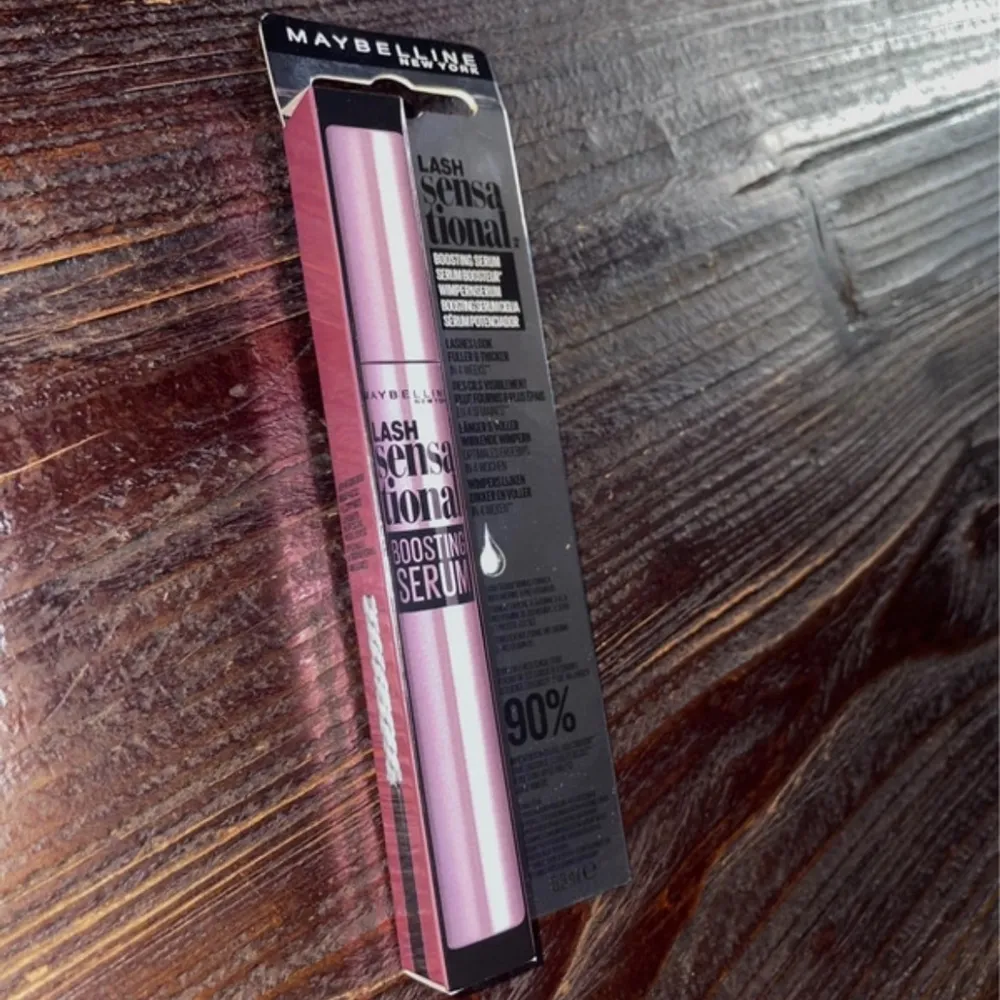 Maybelline Lash Sensational Boosting Serum är ett ögonfransserum. Produkten är framtagen för att stärka och boosta fransarna. Oanvänd såklart!. Beauty.
