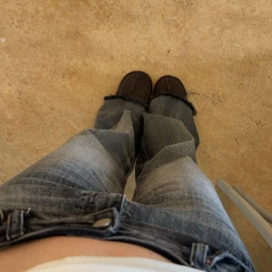 Zara jeans - Snygga raka jeans från Zara i storlek 36