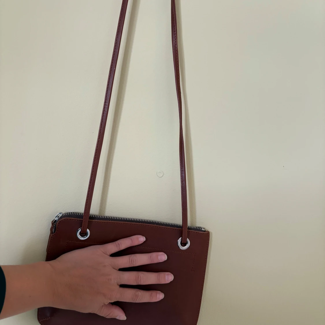 Brun axelväska från Sandqvist - 3