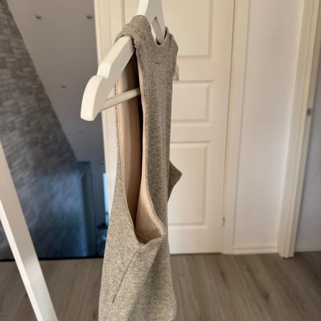 Grå ribbad linnetopp - 2