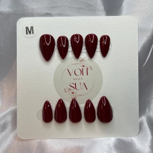 Burgundy (M); Short Almond - M: 16 mm, 12 mm, 12,5 mm, 11,5 mm, 10 mm 