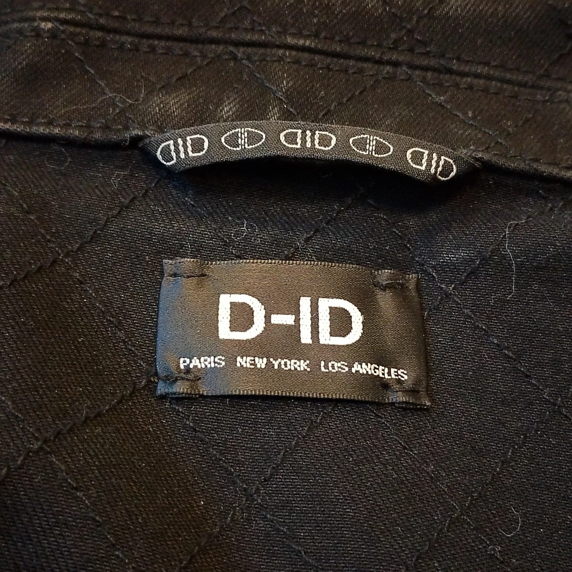 Svart bomberjacka från D-ID - 2