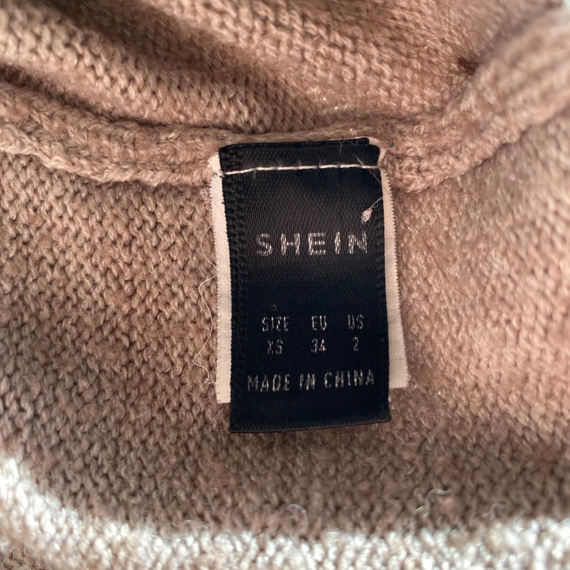 Beige stickad tröja från SHEIN - 2