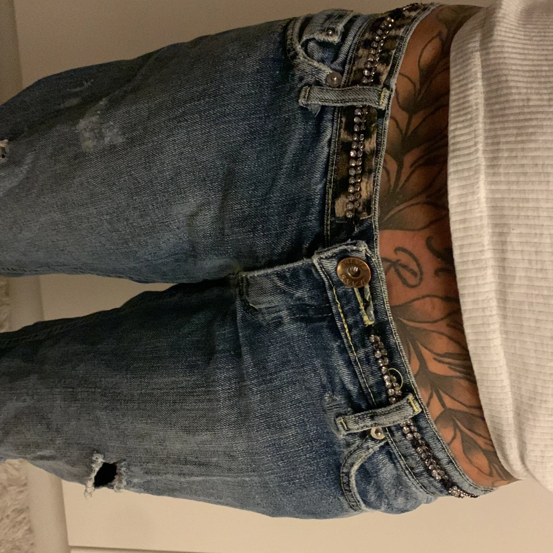 Levis 501 blå jeans med slitningar - 1
