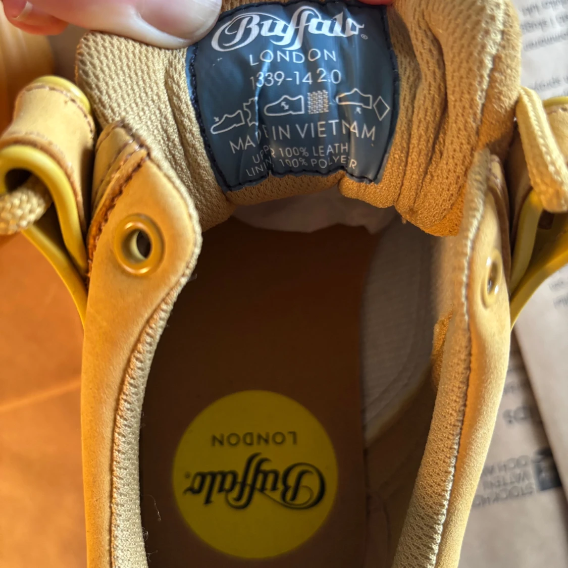 Buffalo London beige sneakers - 2