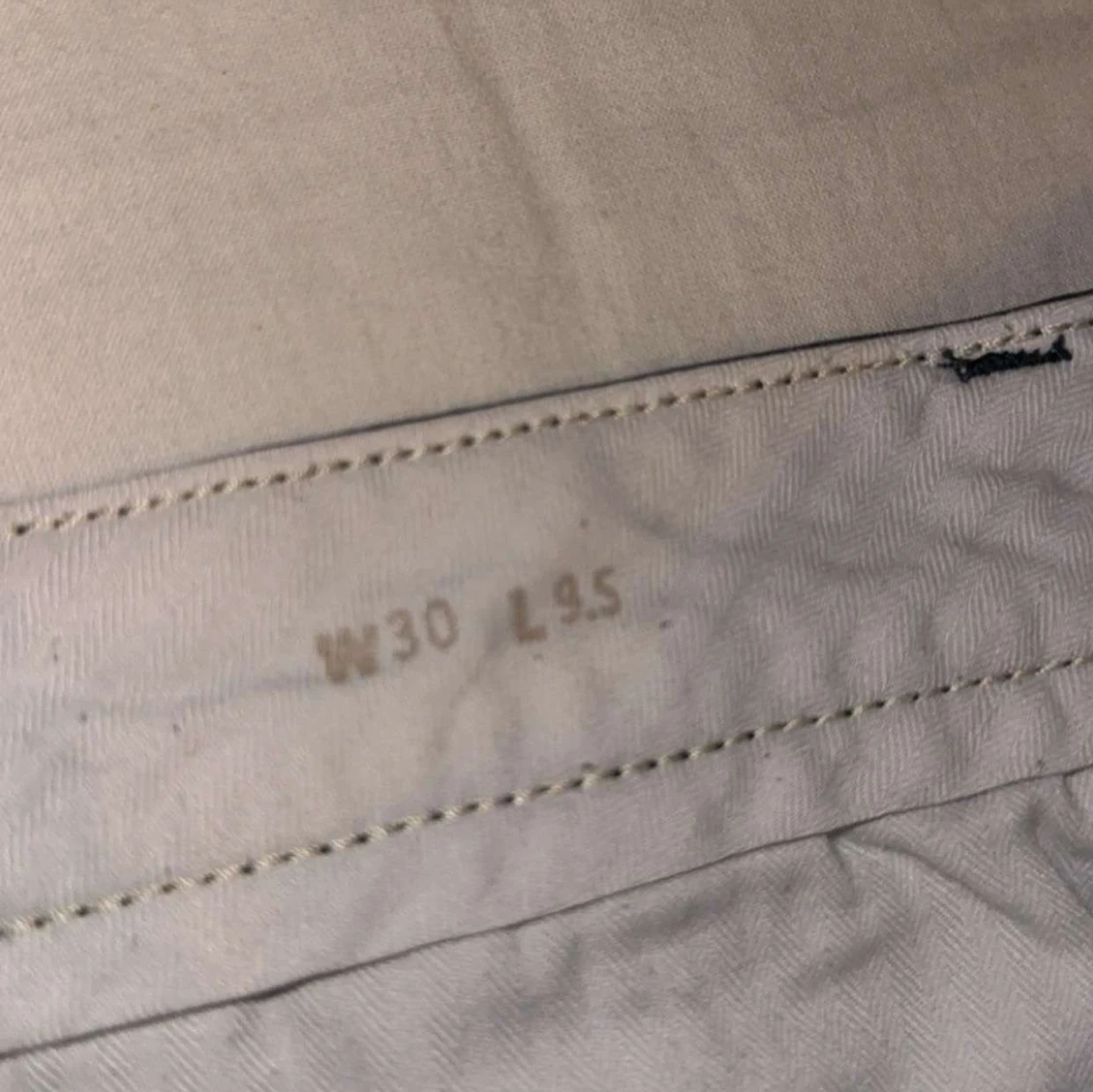 Mörkblå shorts från Levi's W30 - 2