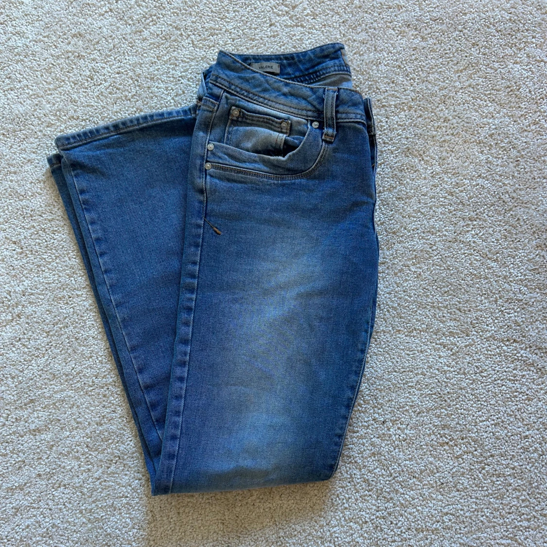 Blå bootcut jeans från LTB