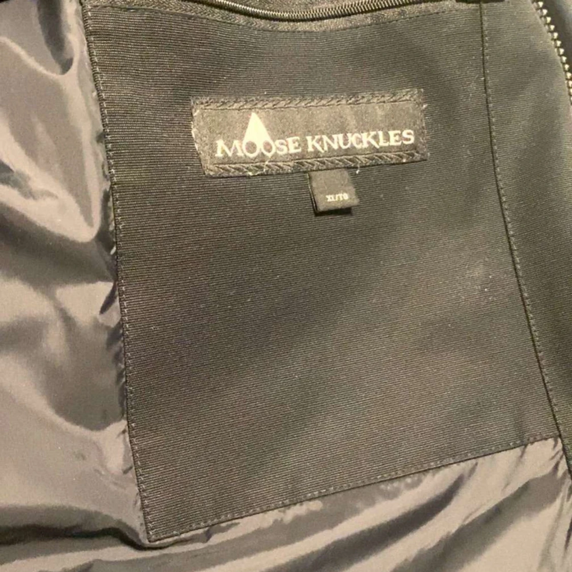 Svart Moose Knuckles jacka - 4