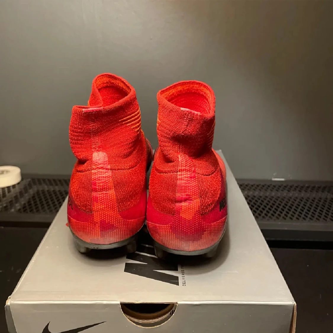 Nike Mercurial röda fotbollsskor - 3