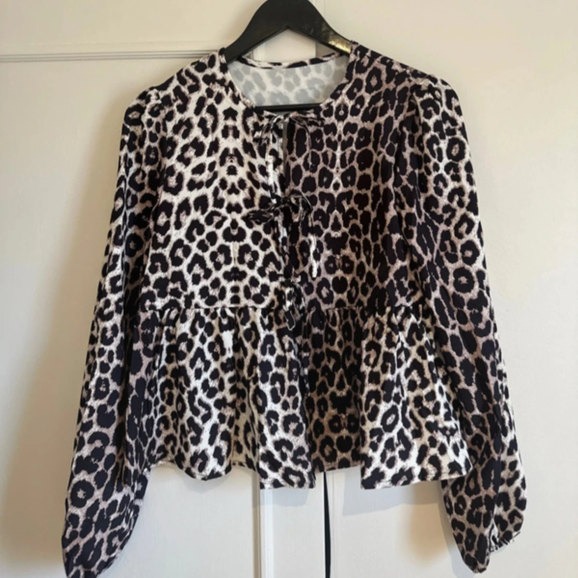 Leopard blus 🤍 - 2