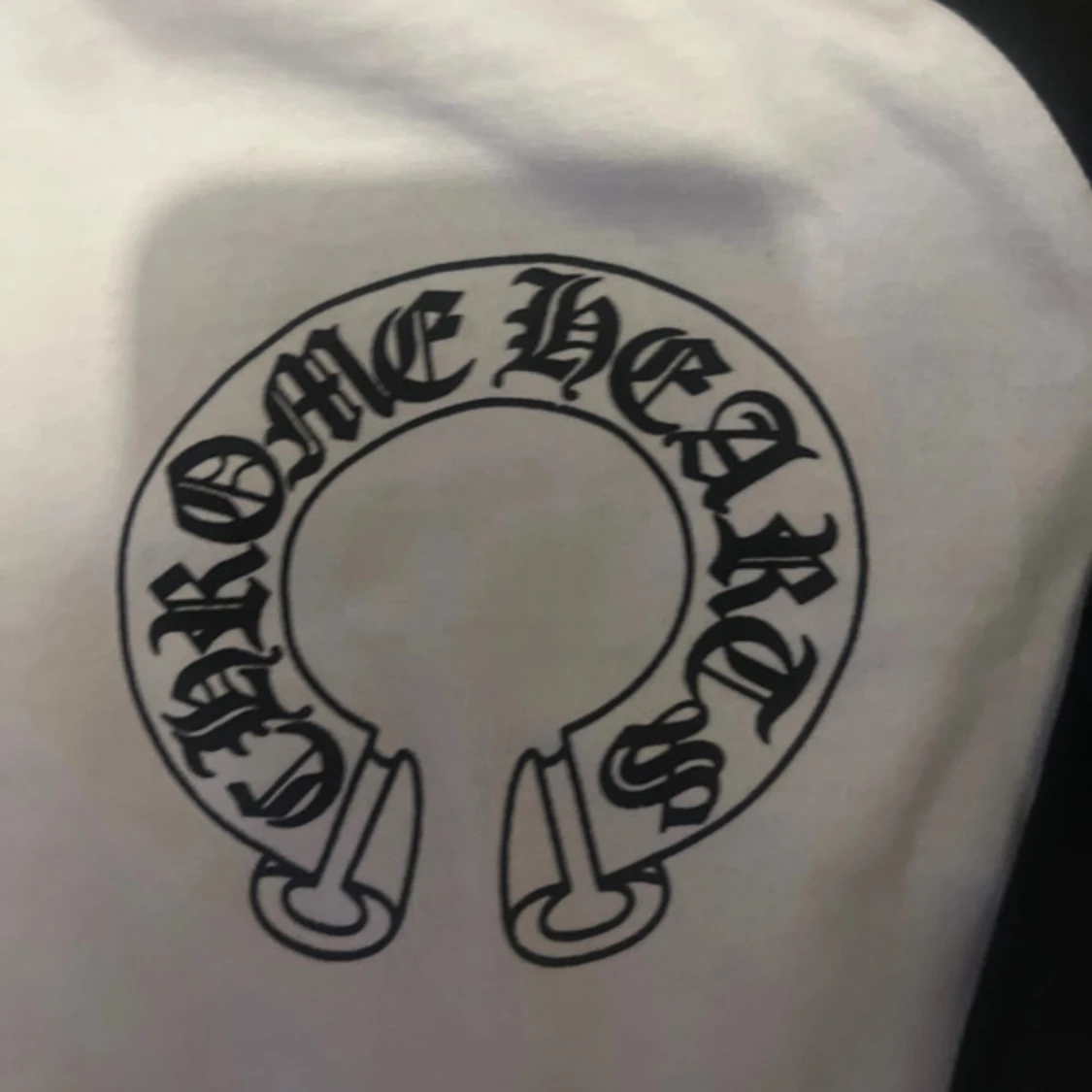 Vit och svart långärmad tröja från Chrome Hearts - 1