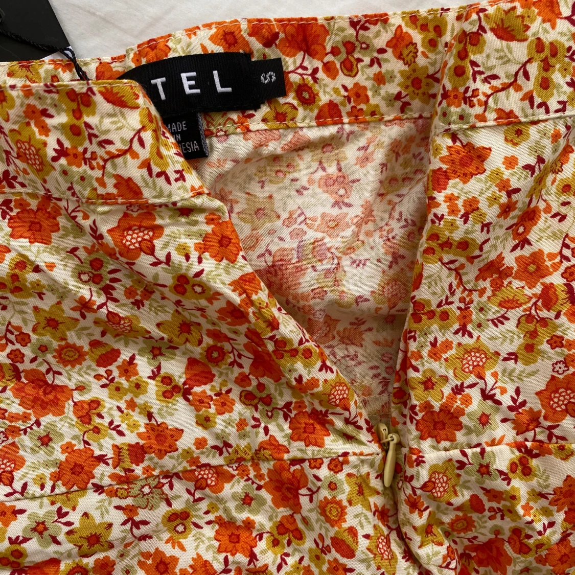 Blommig volangkjol från Motel - 2