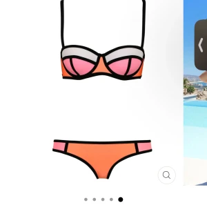Bikini - Supersnygg bikini! Helt ny och oanvänd! Säljer då den var lite för liten. Köpt för 600kr.