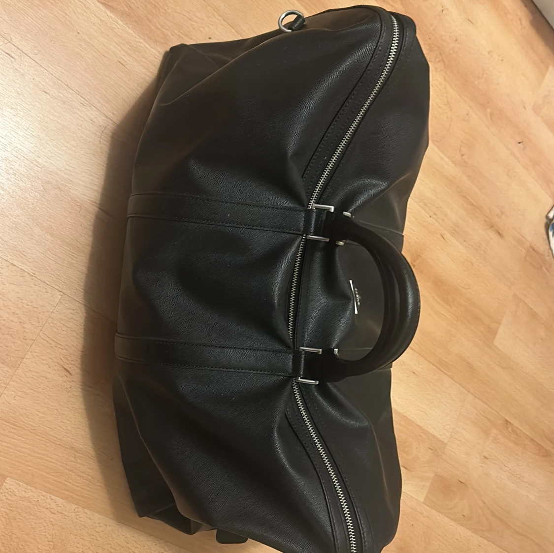 Guess weekendväska - 1