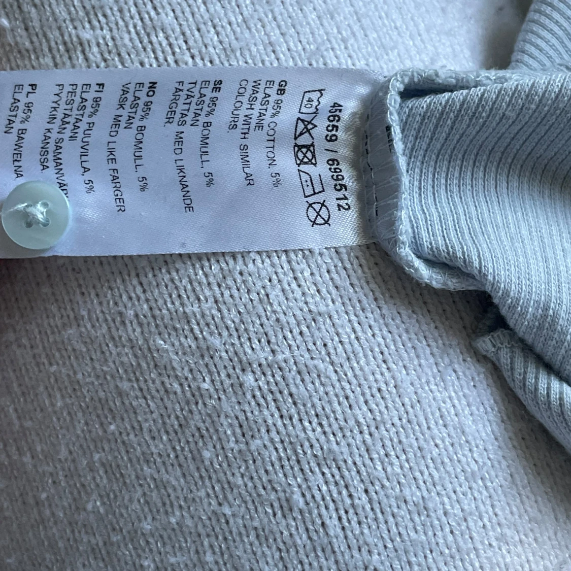 Ljusblå  croppad topp med knappar - 3