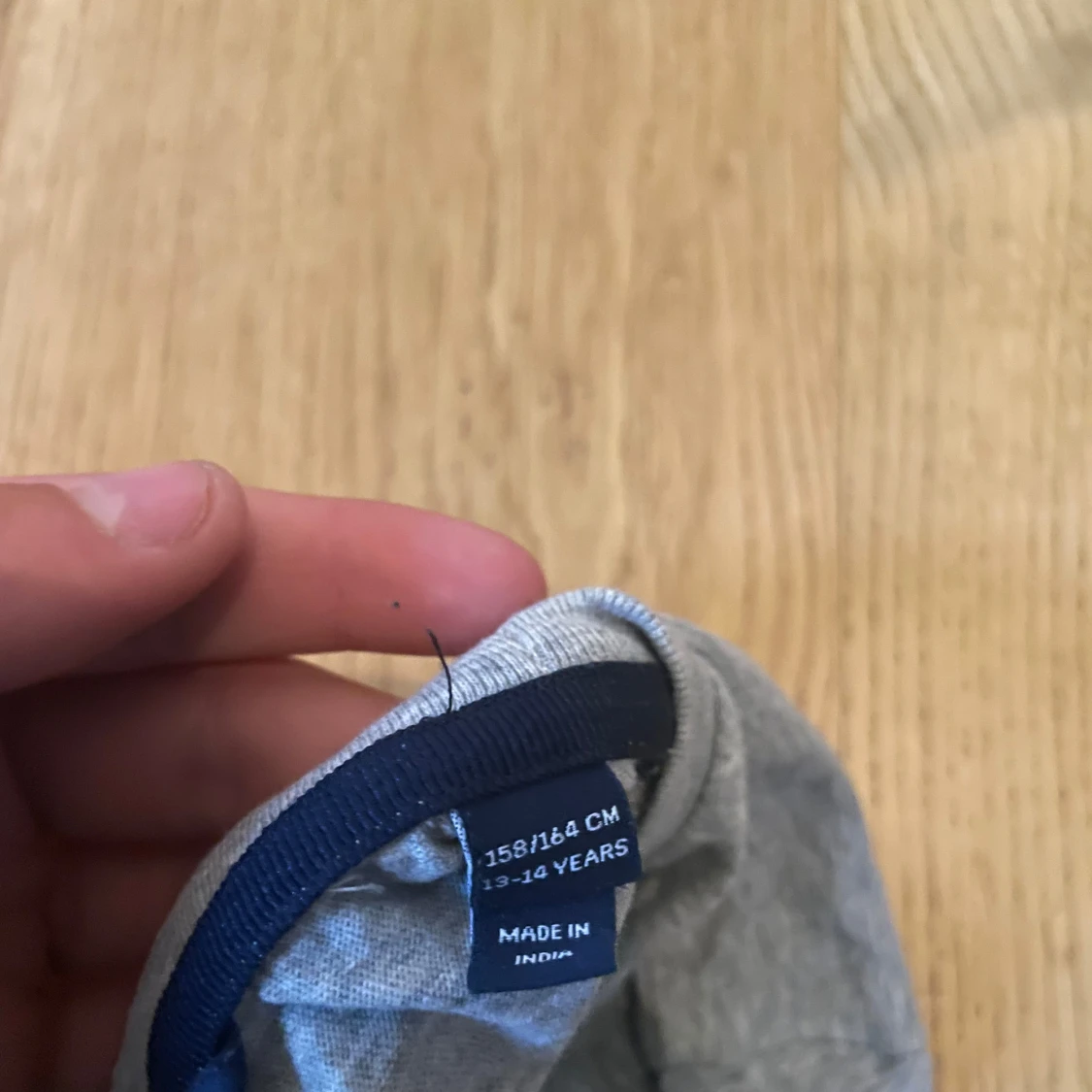 Grå långärmad tröja från GANT - 2