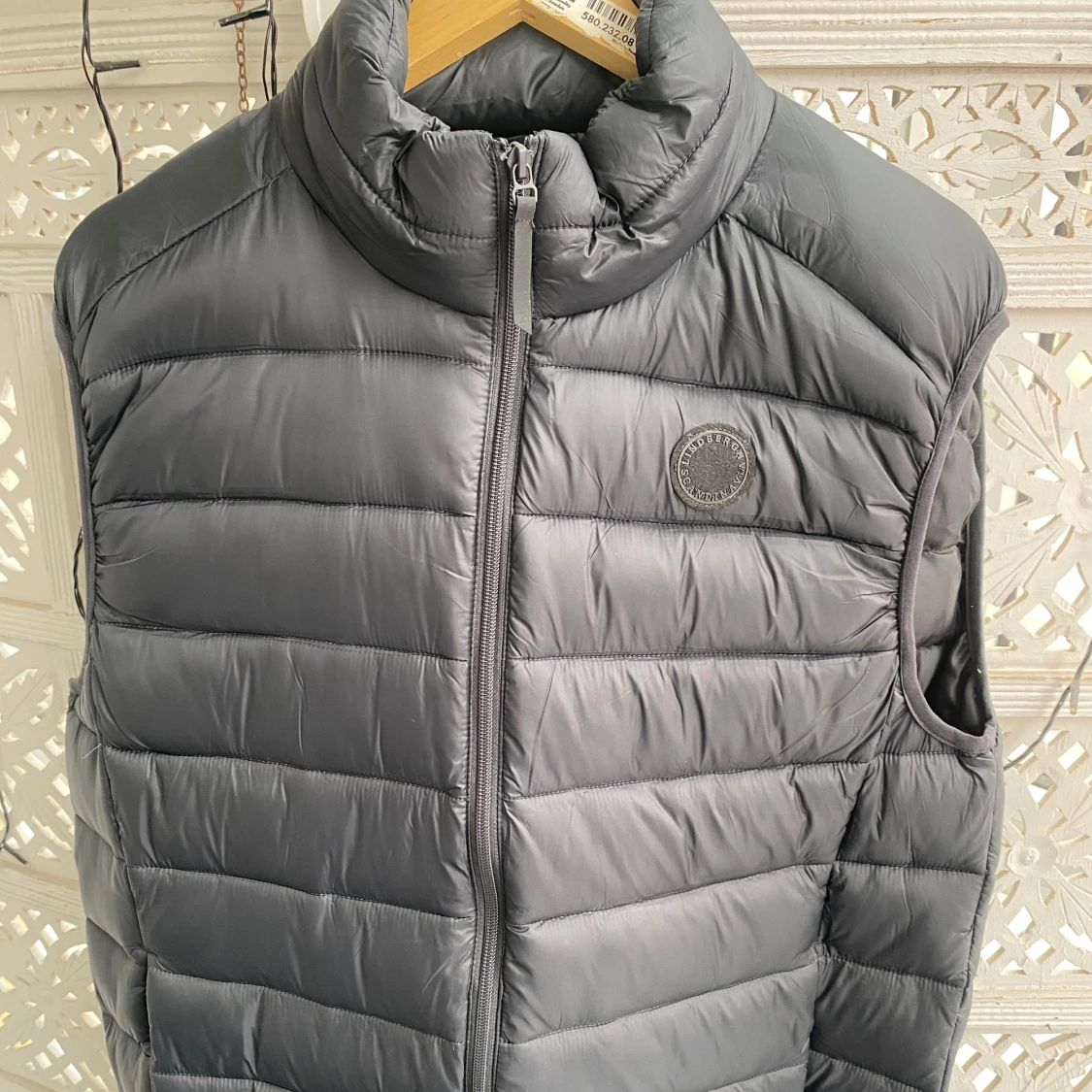 Grå dunväst från Lindbergh