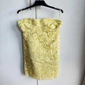 Mango Miniklänning - Aldrig använd. Nypris 1049kr. 