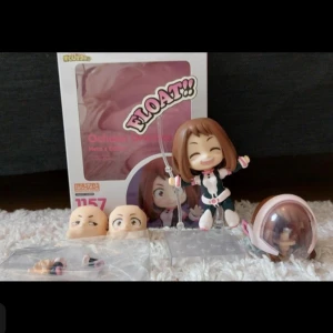 My Hero Academia Nendoroid Figur - Ochaco Uraraka - Säljer en Nendoroid figur av Ochaco Uraraka från My Hero Academia. Äkta! NY PRIS 600 KR 💗
