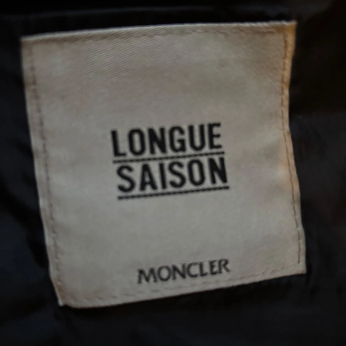 Svart dunväst från Moncler - 2