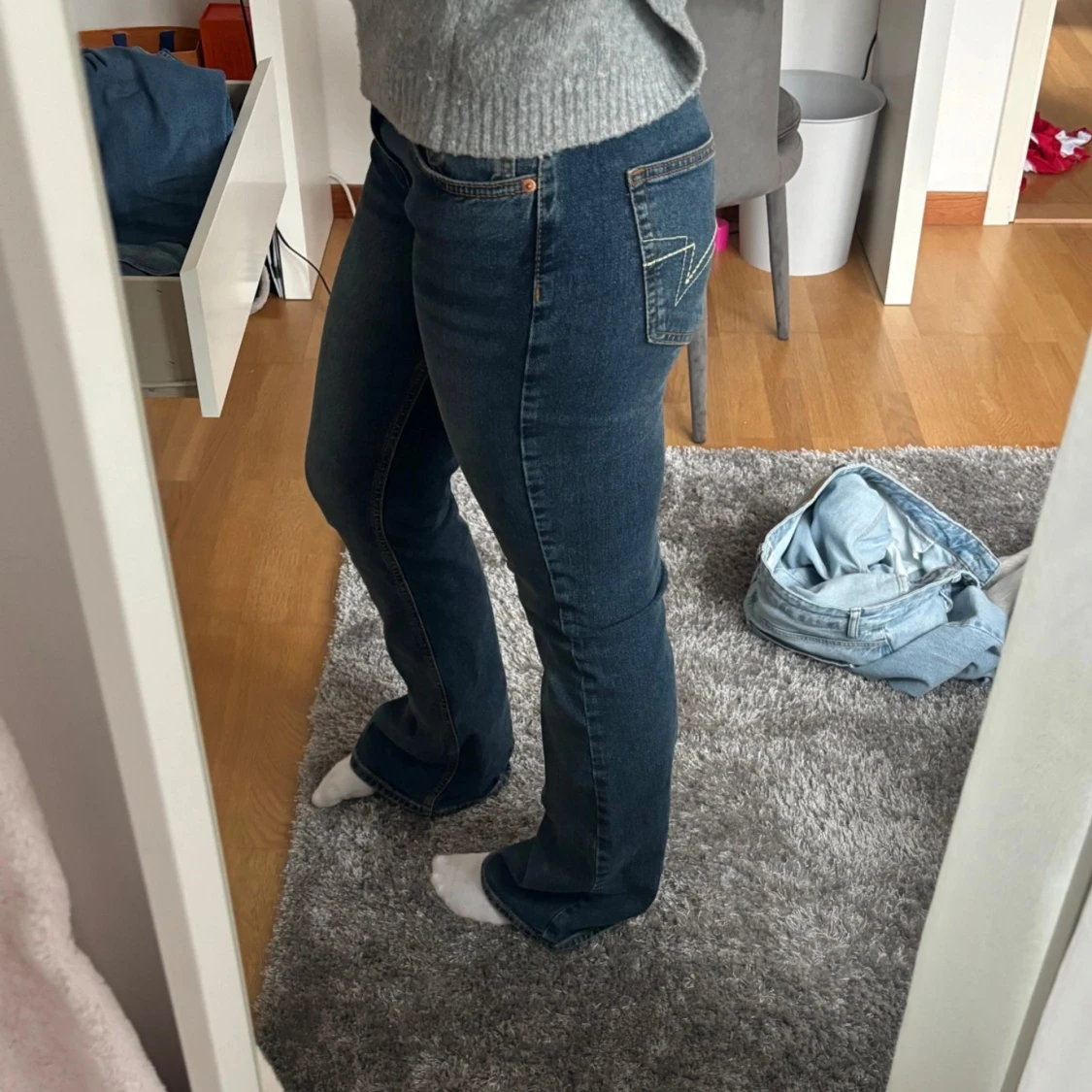 Mörkblå jeans - 90