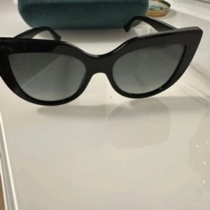 Gucci solglasögon - Fint skick