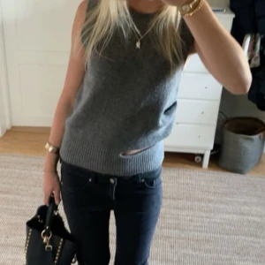 Supersnygga jeans! - Supersnygga jeans i storlek XXS/XS från Dr.Denim❤️ Dom är insydda för att passa mig bättre i benen💕Pris kan självklart diskuteras vid snabb affär❤️