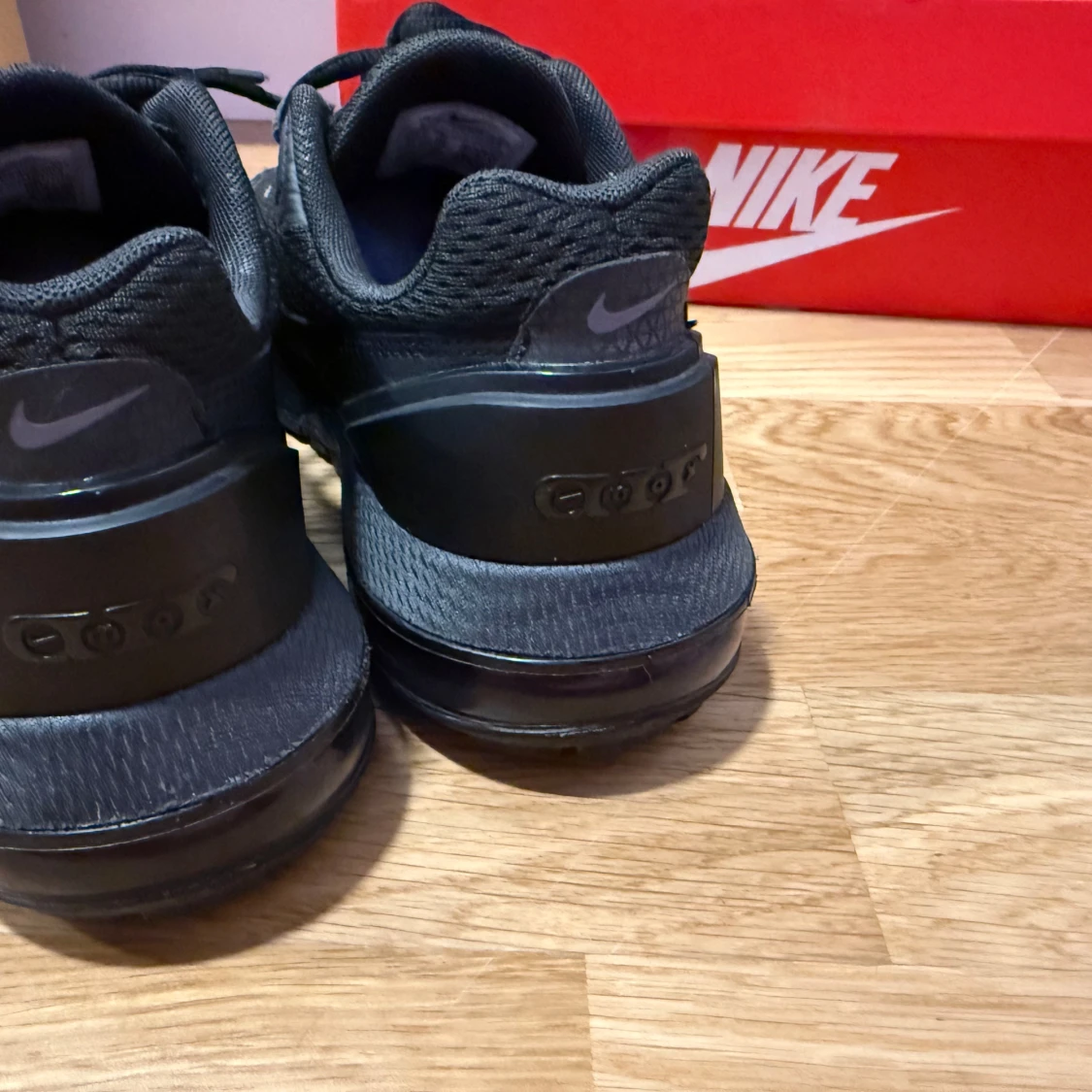 Svarta Nike Air Max Pulse sneakers - 1