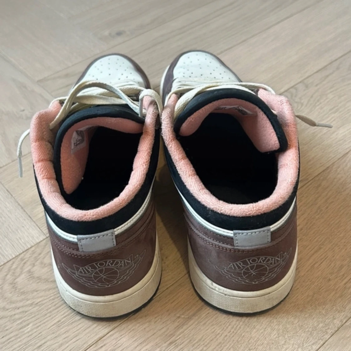 Nike Air Jordans 1 mocha low - 2