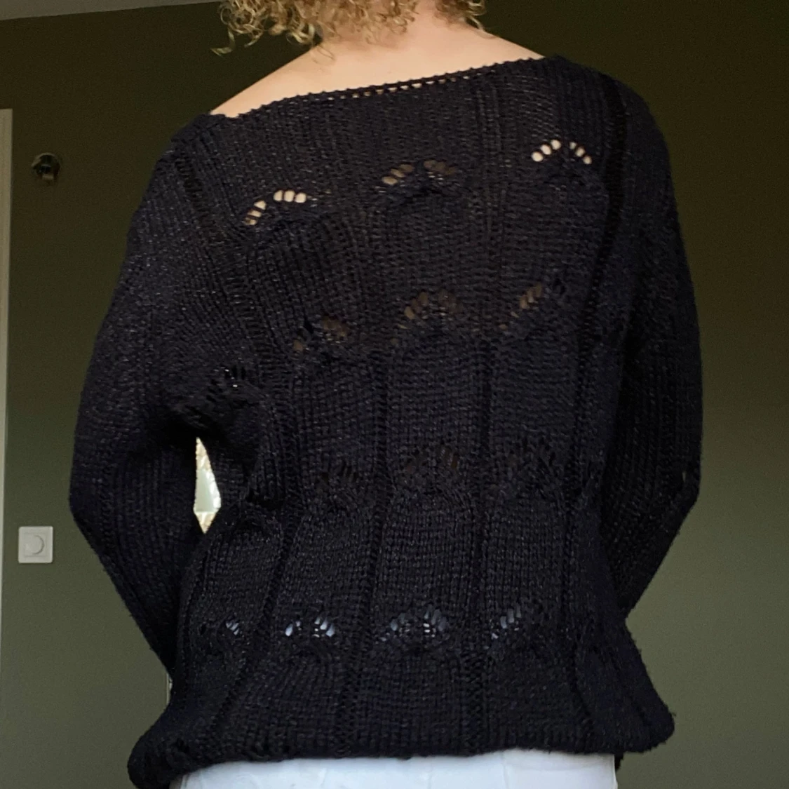 Svart stickad tröja - 1