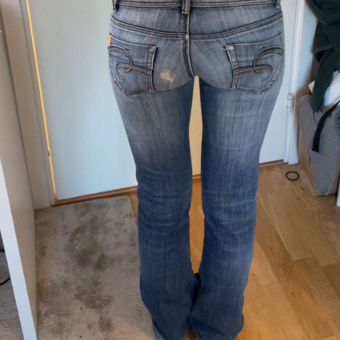 Blå bootcut jeans - 1