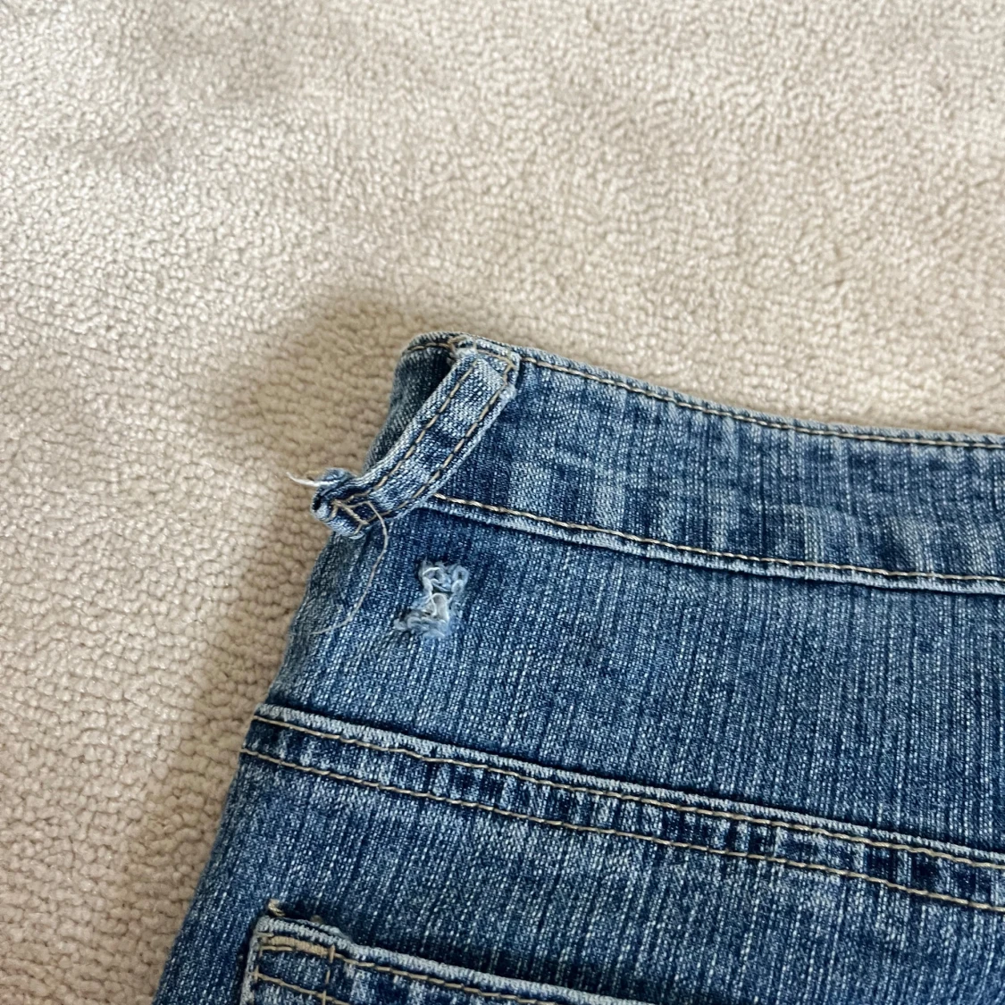 Blå bootcut jeans med lågmidja frånWei Niu - 4