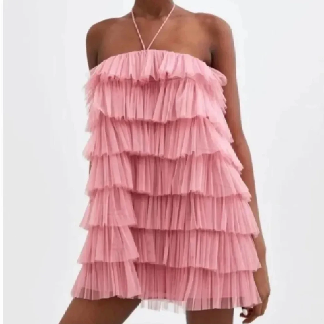 Rosa volangklänning