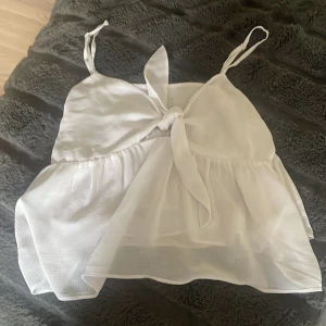 Volang linne - Säljer mitt så fina linne från NA/KD som inte längre säljs💗