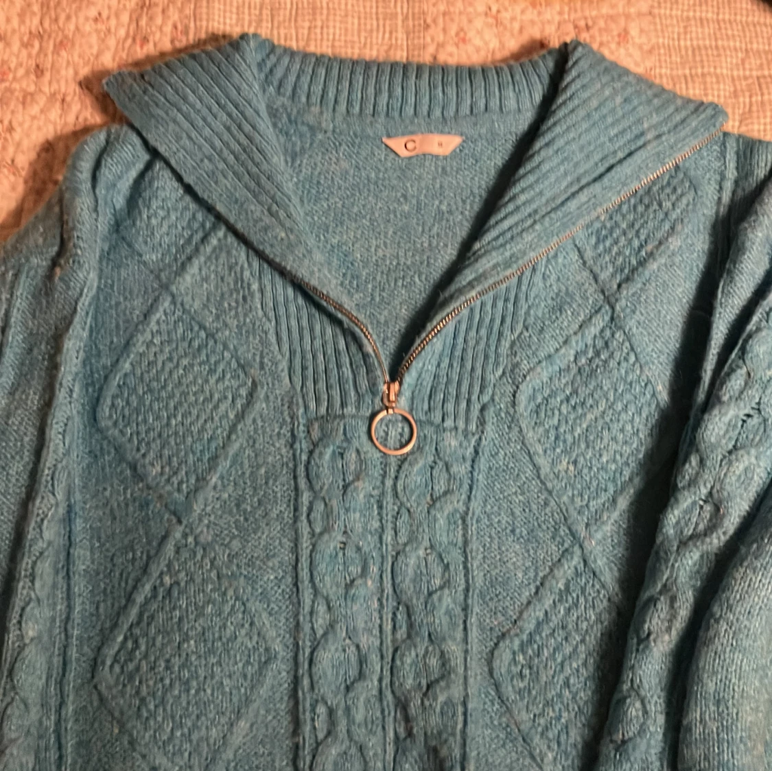 Populär Blå stickad tröja med dragkedja