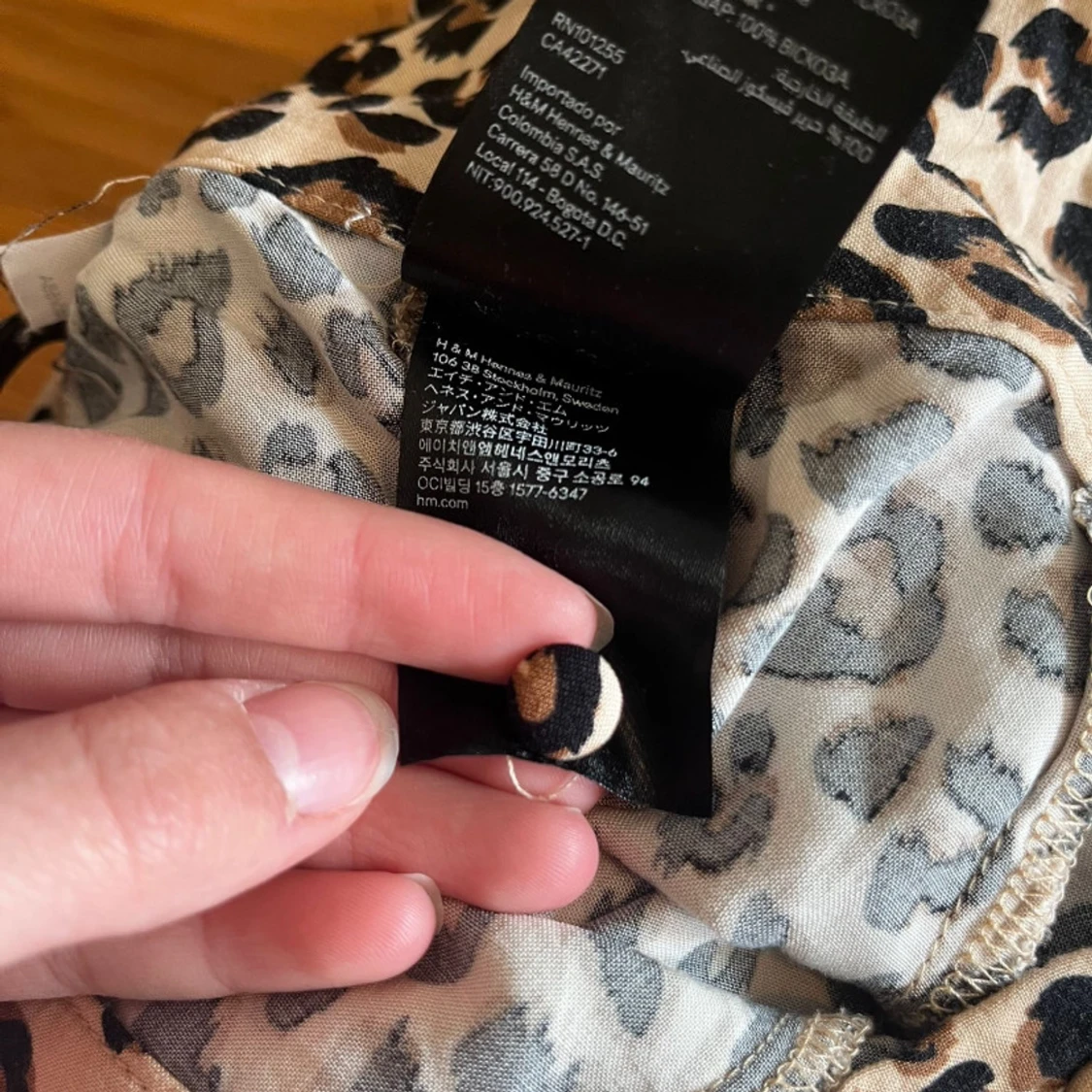 Leopardmönstrad kjol med slits - 3