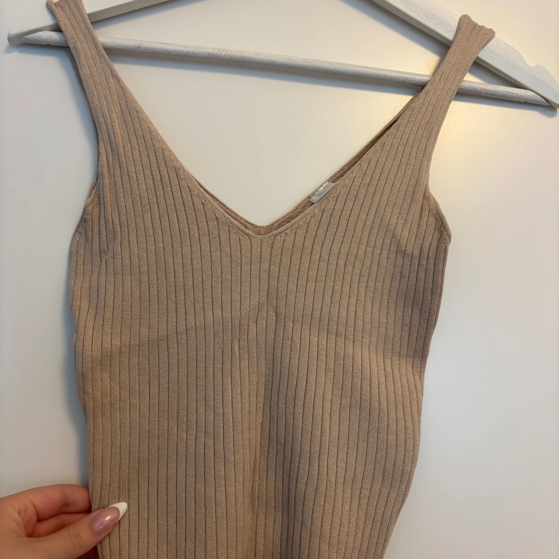 Beige ribbad linnetopp från H&M