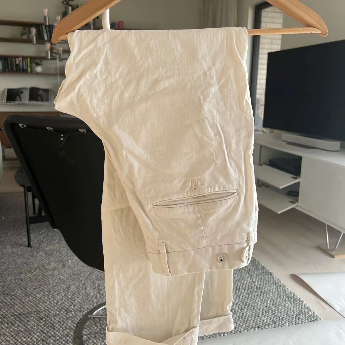 Vita J.Lindberg byxor i bomull/linnen  - 1