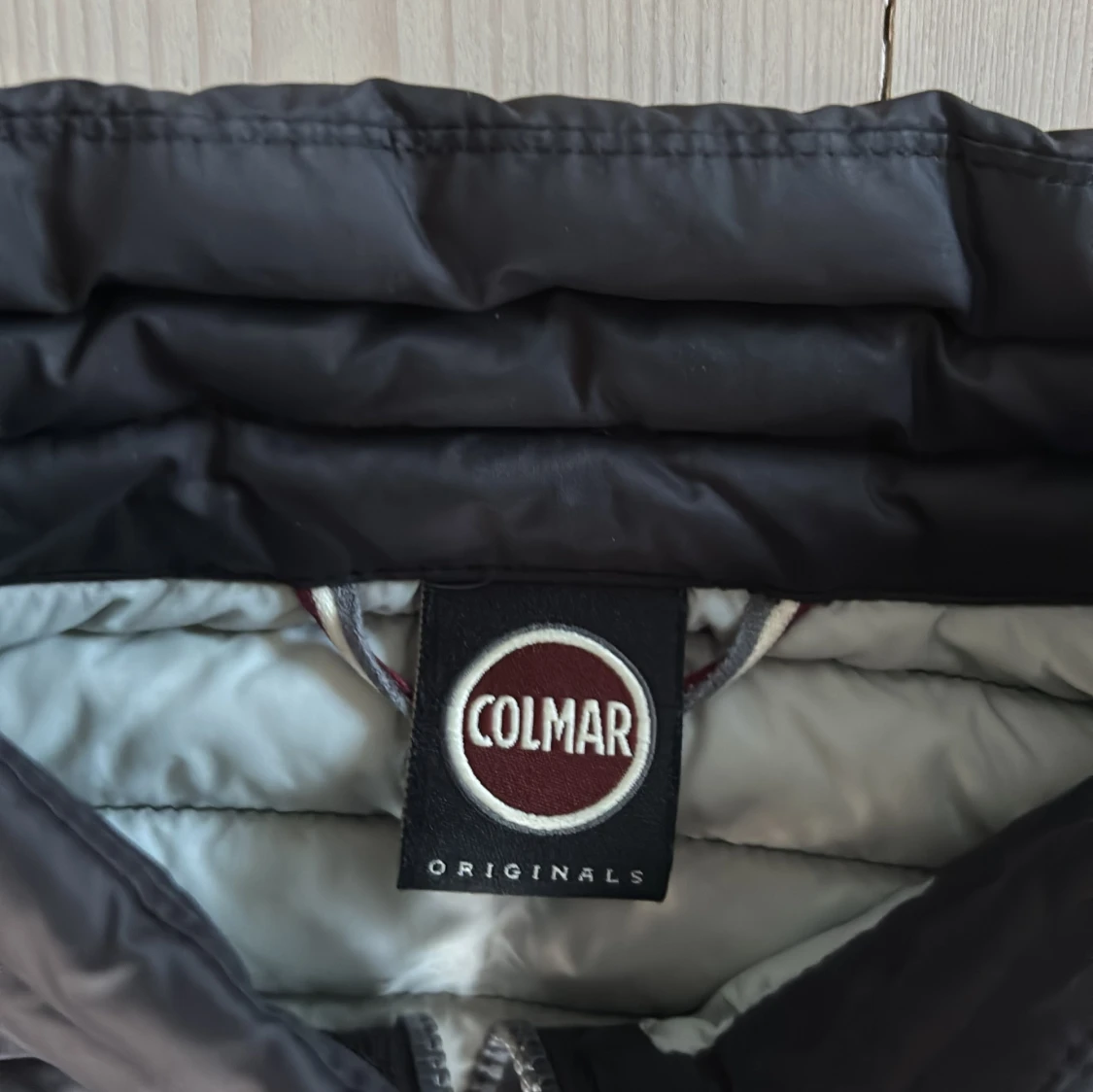 Svart dunväst från Colmar, stl 14Y - 1