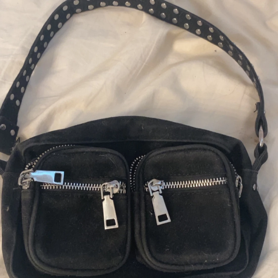 Svart axelväska 