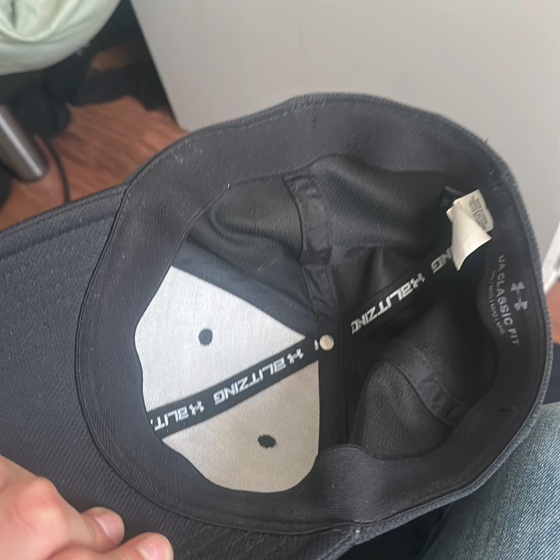 Svart keps från Under Armour - 1