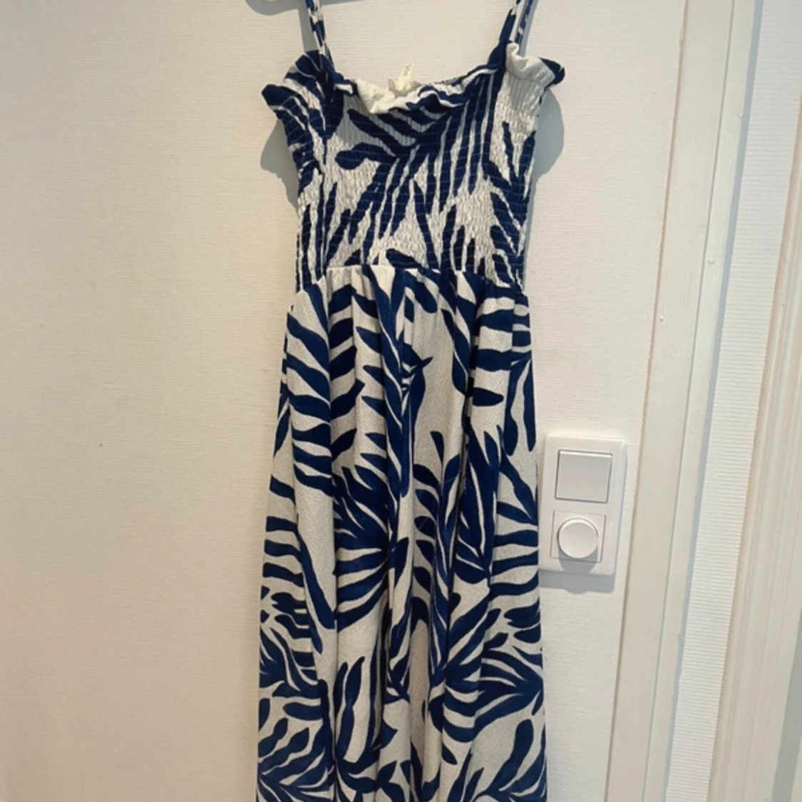 Blåvit långklänning från H&M - 1