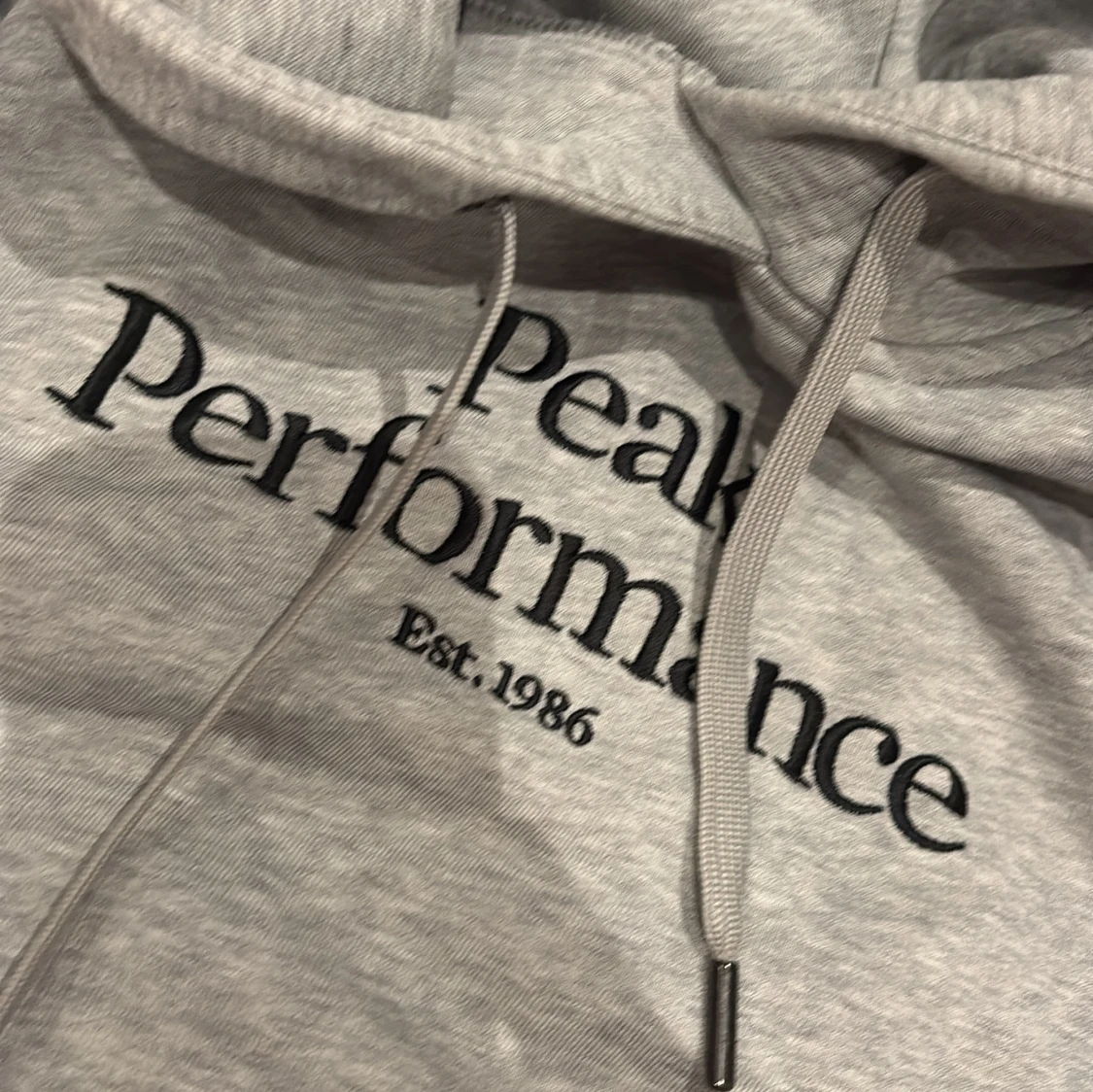Grå hoodie Peak Performance XS - 1